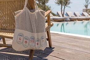 Golden Milos Beach House by Domotel