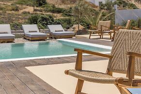 Golden Milos Beach House by Domotel