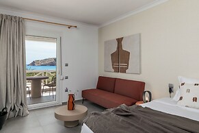 Golden Milos Beach House by Domotel