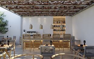 Golden Milos Beach House by Domotel