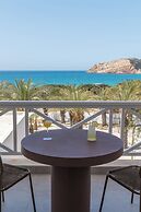 Golden Milos Beach House by Domotel