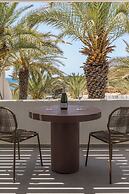 Golden Milos Beach House by Domotel