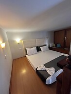 Vlycha Beach Studios & Apartments
