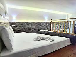 Vlycha Beach Studios & Apartments