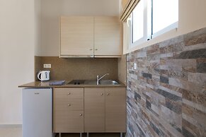 Vlycha Beach Studios & Apartments