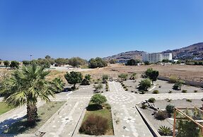 Vlycha Beach Studios & Apartments