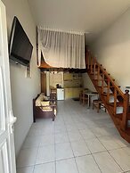 Vlycha Beach Studios & Apartments