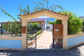 Vlycha Beach Studios & Apartments