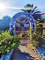 Vlycha Beach Studios & Apartments