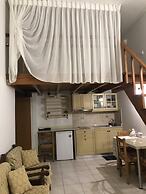 Vlycha Beach Studios & Apartments