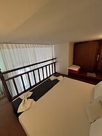 Vlycha Beach Studios & Apartments