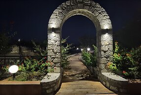 Vlycha Beach Studios & Apartments