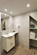 Vlycha Beach Studios & Apartments