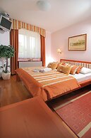 Hotel-restaurant Trogir
