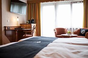 National Zermatt – Matterhorn Views, Sunnegga Gateway & SPA