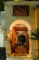Hotel Lunata - Near Playa del Carmen Main Beach