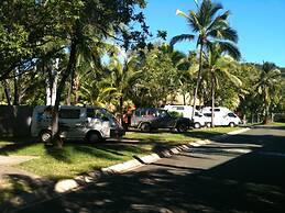 Base Airlie Beach Resort - Hostel