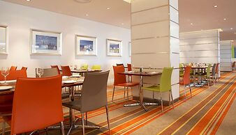 Garden Court Nelson Mandela Boulevard