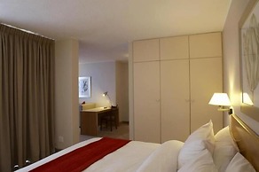 Garden Court Nelson Mandela Boulevard