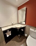 Garden Court Nelson Mandela Boulevard