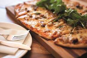 Garden Court Nelson Mandela Boulevard