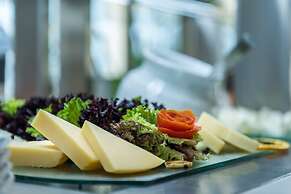 Galaxy Beach Resort, BW Premier Collection