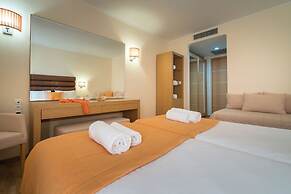 Galaxy Beach Resort, BW Premier Collection