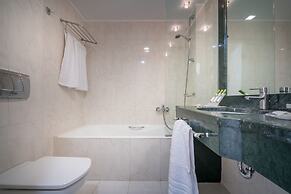 Galaxy Beach Resort, BW Premier Collection