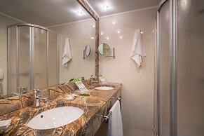 Galaxy Beach Resort, BW Premier Collection