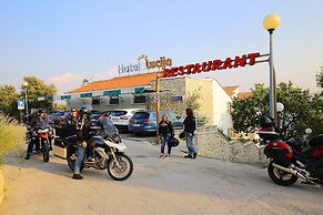Hotel Lucija