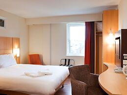 ibis Belfast Queens Quarter