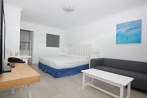 Arena Dorada - Apartments