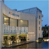 Fortune Sector 27, Noida - Member ITC Hotels' Group