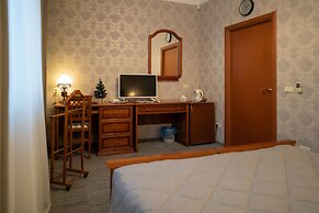 Gloria Hotel - Chelyabinsk