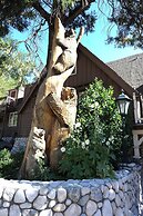 Saddleback Inn
