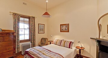 Adelaide Heritage Cottages & Apartments