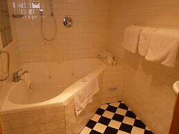 Adelaide Heritage Cottages & Apartments