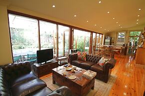 Adelaide Heritage Cottages & Apartments