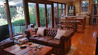 Adelaide Heritage Cottages & Apartments