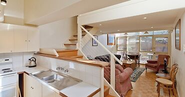 Adelaide Heritage Cottages & Apartments