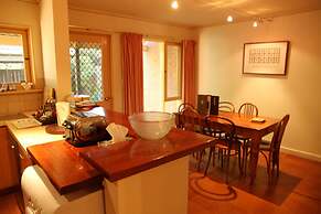 Adelaide Heritage Cottages & Apartments