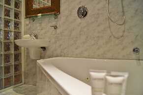 Adelaide Heritage Cottages & Apartments