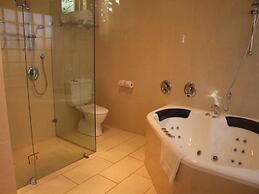 Adelaide Heritage Cottages & Apartments