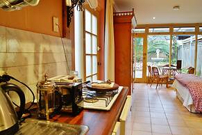 Adelaide Heritage Cottages & Apartments