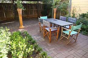 Adelaide Heritage Cottages & Apartments