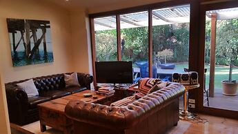 Adelaide Heritage Cottages & Apartments