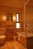 Adelaide Heritage Cottages & Apartments