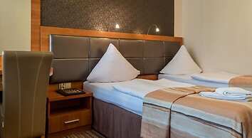 Hotel ARA Restauracja Club
