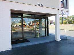 Sunset Inn - Augusta