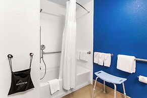 Spark by Hilton Pearland